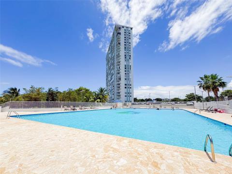 200 MARINA VW AVE. #1910