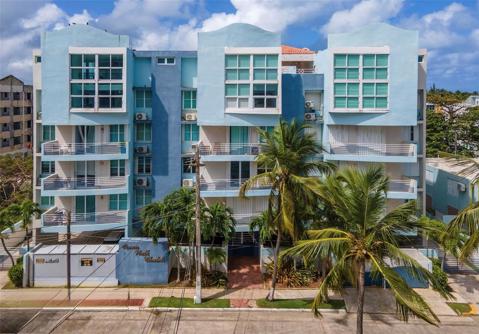 614 NE BEACHSIDE DR #205