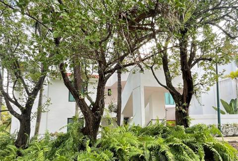 22-01 COND. RIO MAR VILLAGE ##22-01